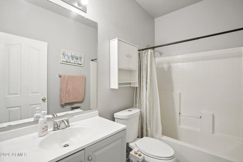 17-web-or-mls-E Obispo Ave-S1403-017