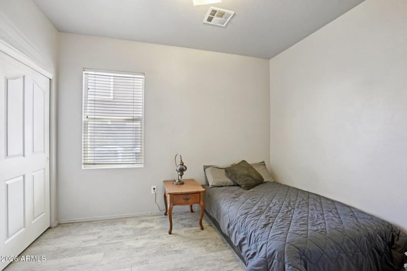 20-web-or-mls-E Obispo Ave-S1403-020