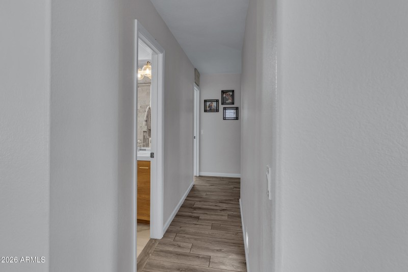 9421 E Jadecrest Dr-18