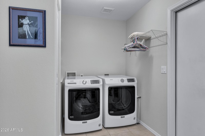 9421 E Jadecrest Dr-29