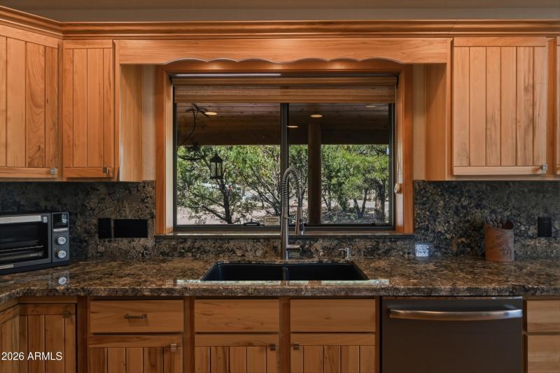 13 Upgraded granite counters