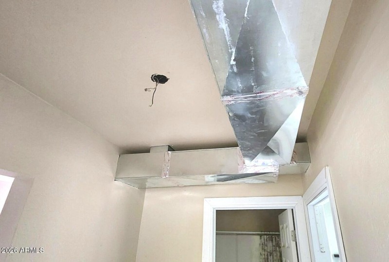 Ductwork to Dwn Bath & Bdrms