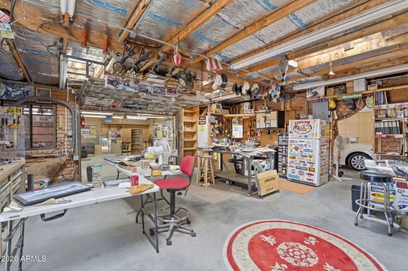 Third Garage/Workshop (1+ car)