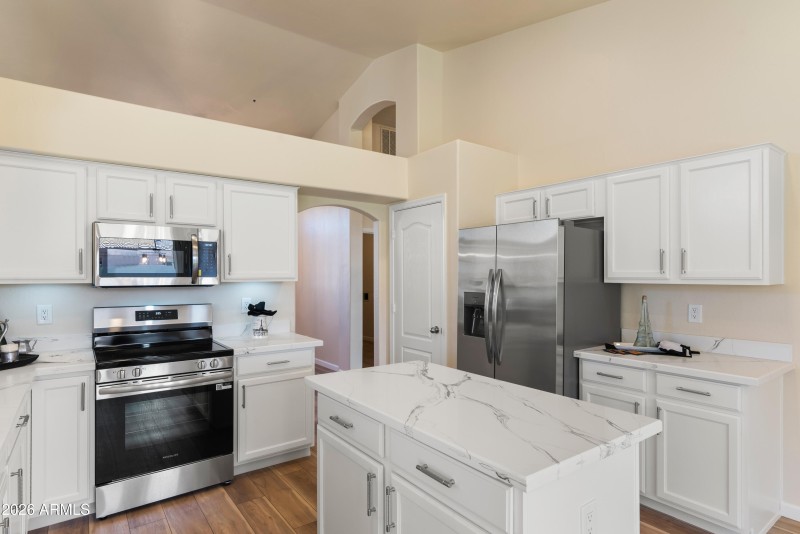 16_10023 e janice way-13