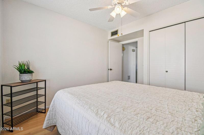 22-web-or-mls-W Aster Dr-S2802-022