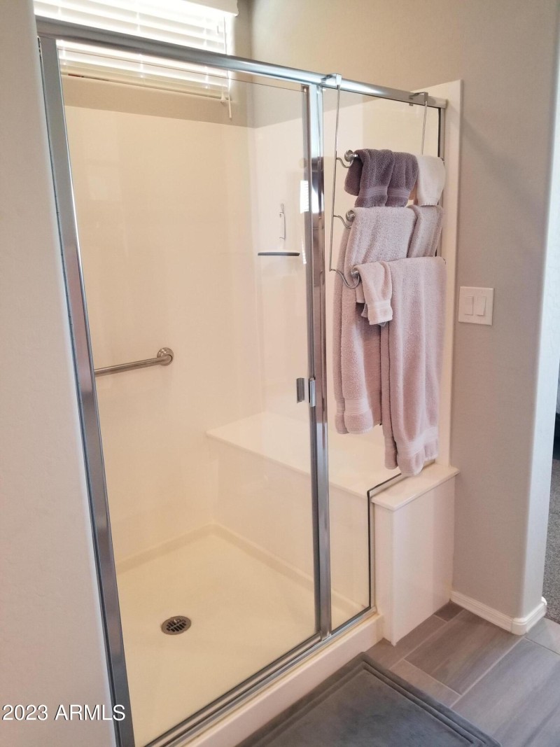 18903 W 261st Dr - master shower
