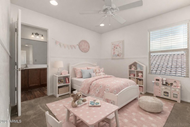 006E4B76-4CD9-494F-A2A0-8AC27F3BCCBA