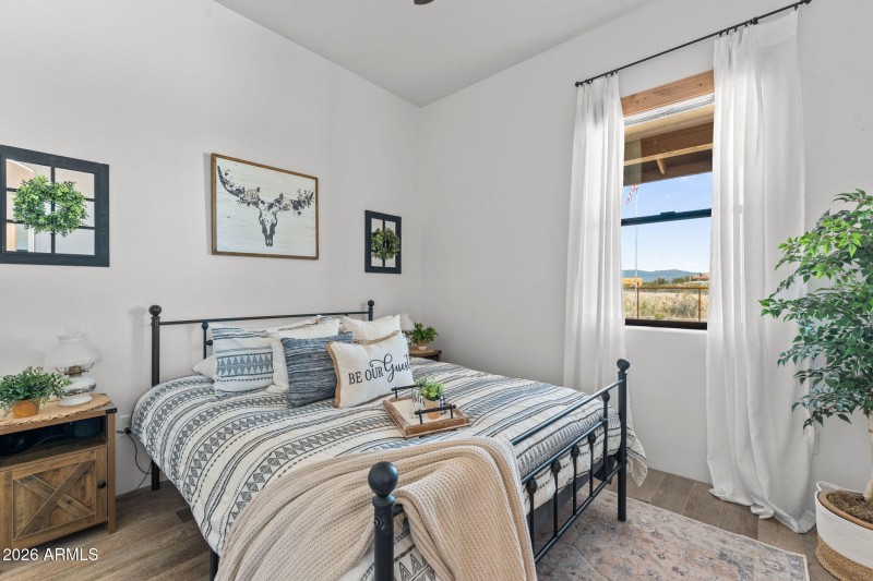 15-web-or-mls-DSC09073