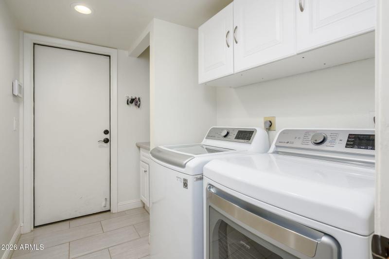 40-web-or-mls-Beverly-31