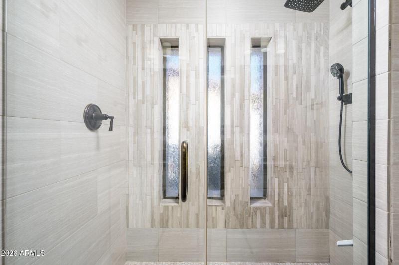 45-web-or-mls-Beverly-36