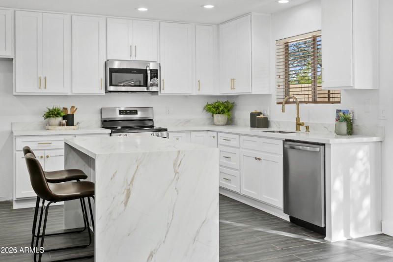 1591 E BRADSTOCK WAY, San Tan Valley