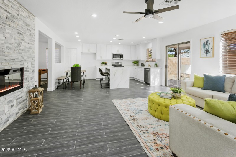 1591 E BRADSTOCK WAY, San Tan Valley