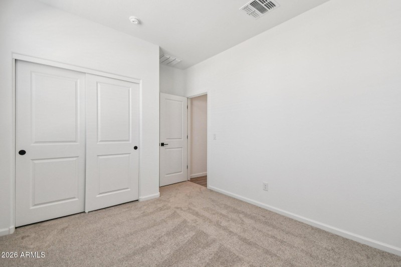 15-web-or-mls-W Tamarisk Ave-S1403-015