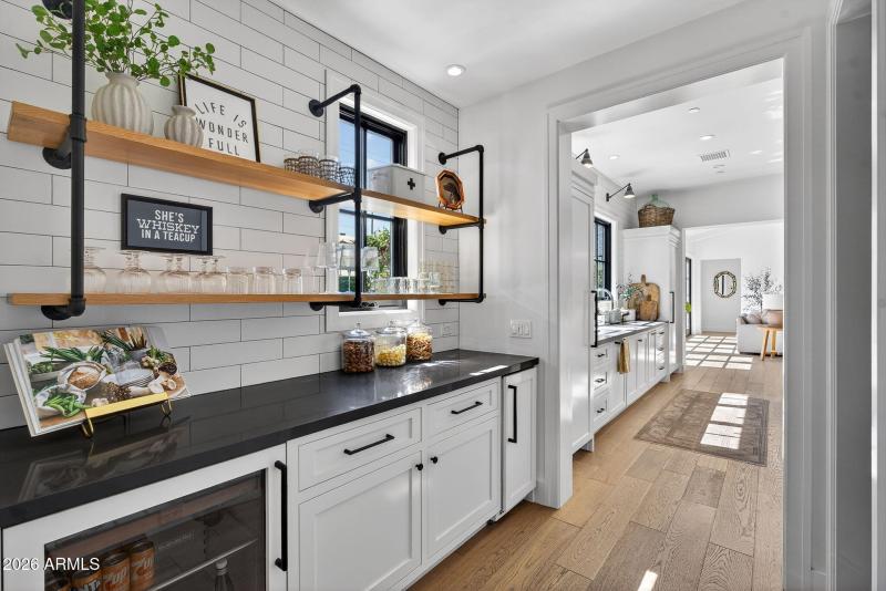 Built-in Entertaining Bar