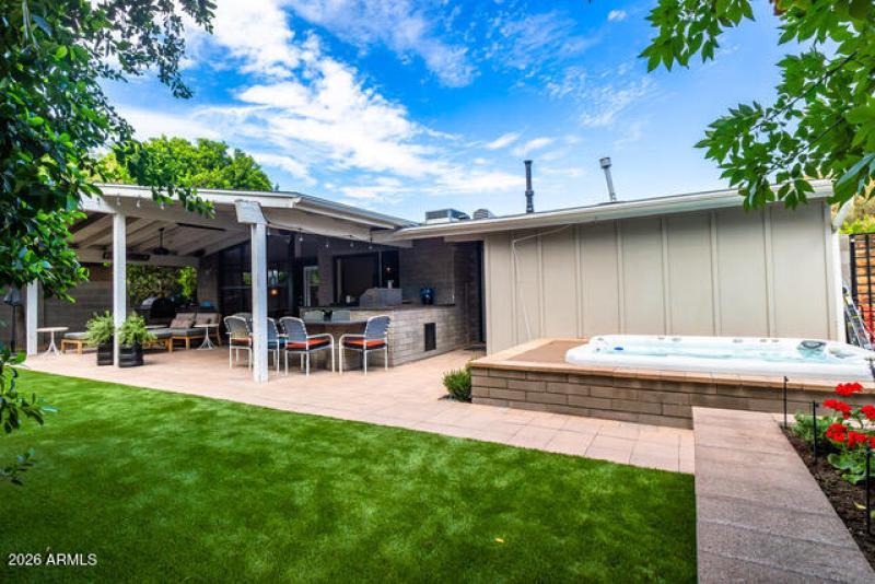 6845 E Earll Dr Garden to Patio