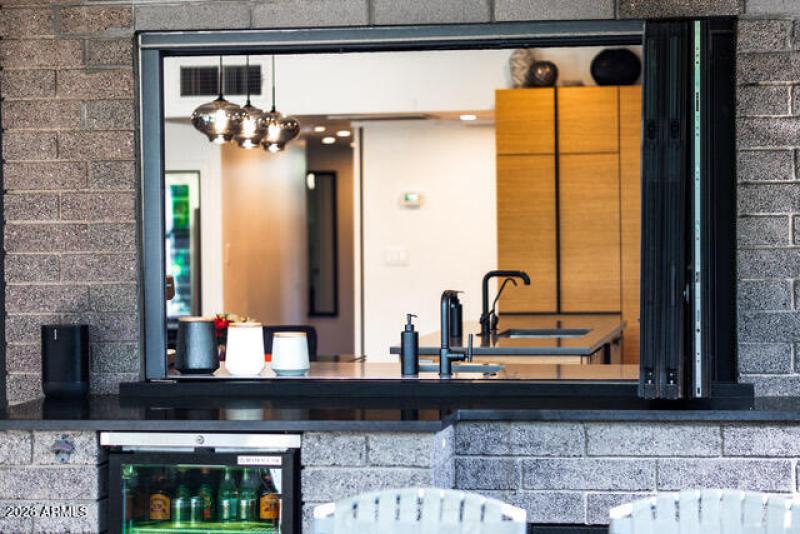 6845 E Earll Dr Outdoor Bar