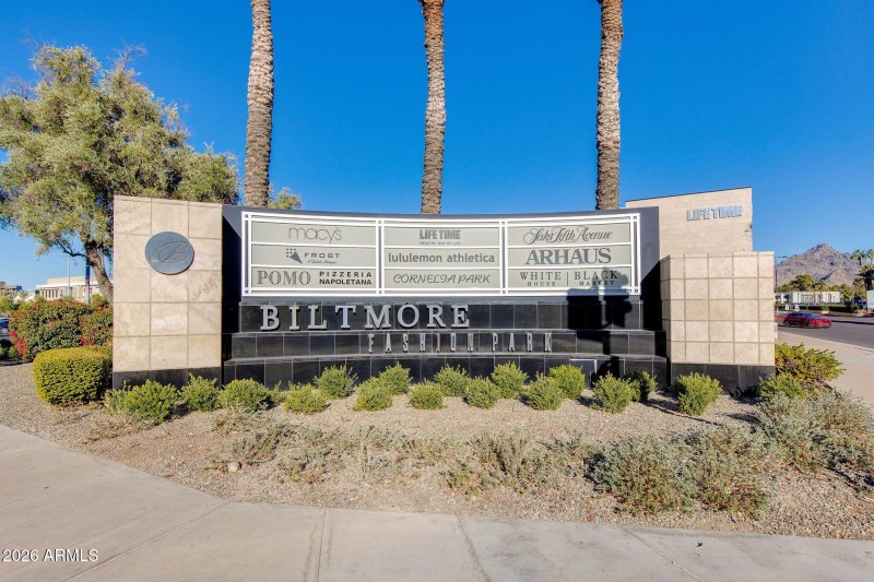 Close Proximity to Biltmore Fashion Park