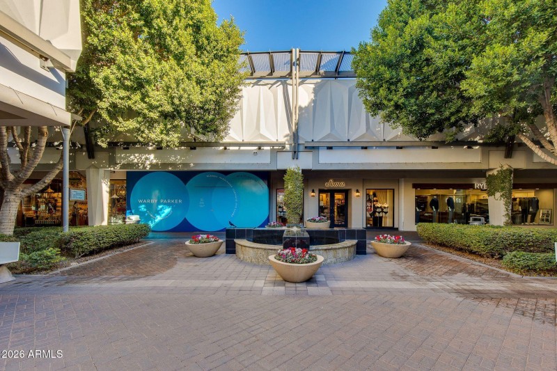 Biltmore Fashion Park