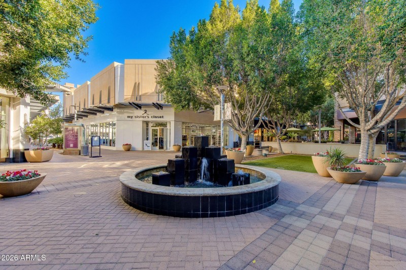 Biltmore Fashion Park