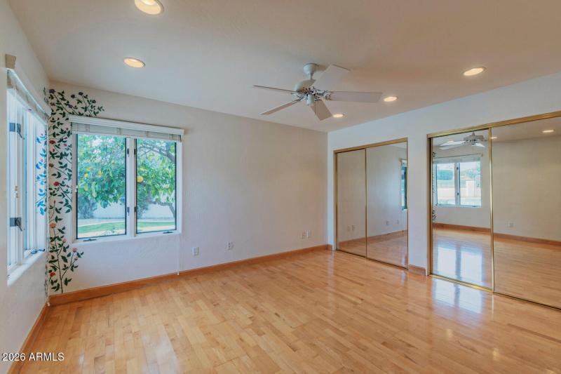 8262 East Vista De Valle-large-016-015-g