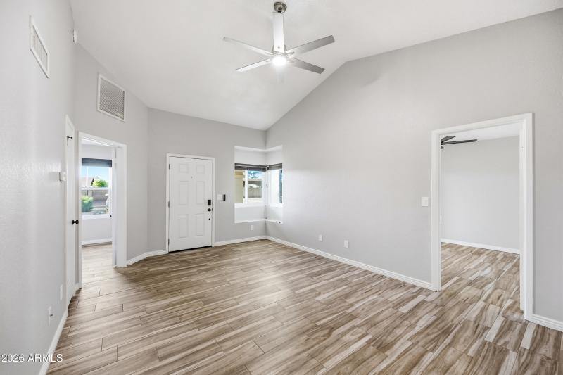 4-5136EES1051-ocupix-