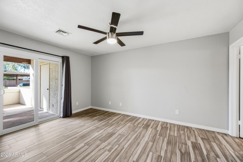 14-5136EES1051-ocupix-