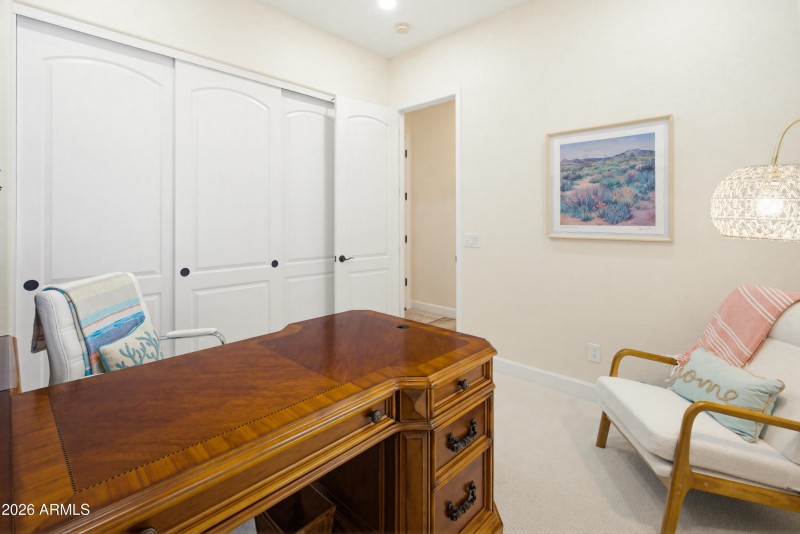 15817 W Bonitos Dr-10