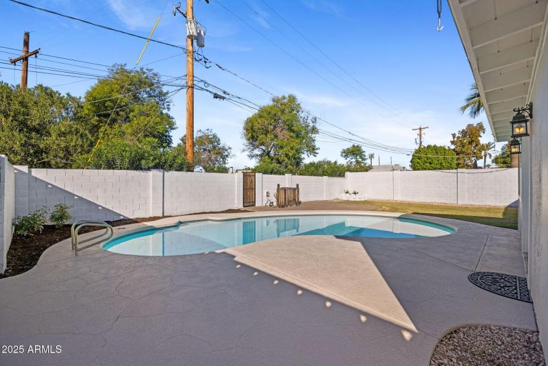 Pool & Large Grass Space