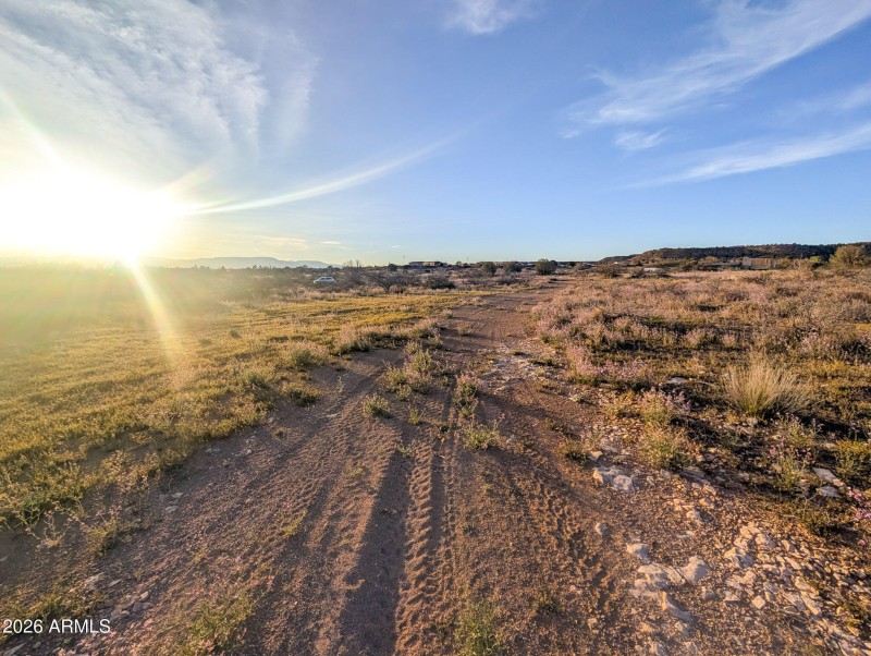 33-PXL_20260317_010134842