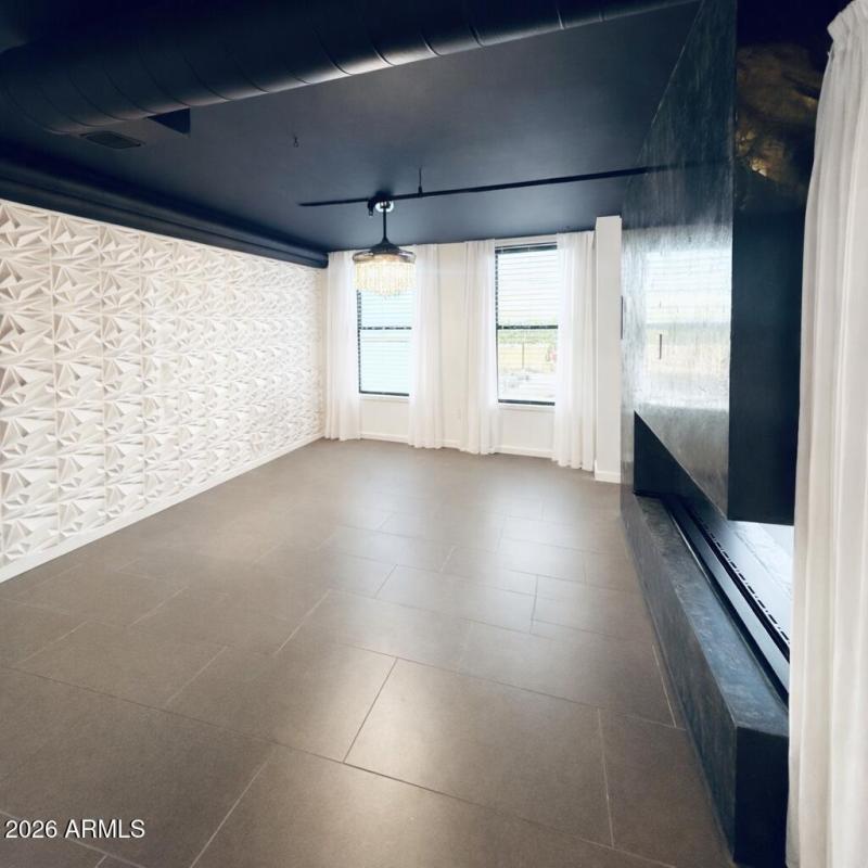 5DAD02DF-B3F1-4B1F-894E-C31423801262