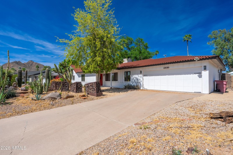 6830 E Paradise Pkwy - 03