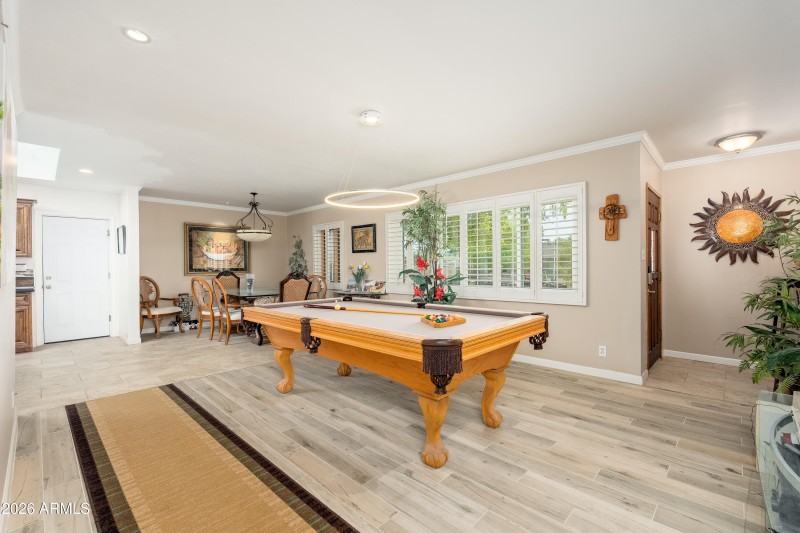 6830 E Paradise Pkwy - 06