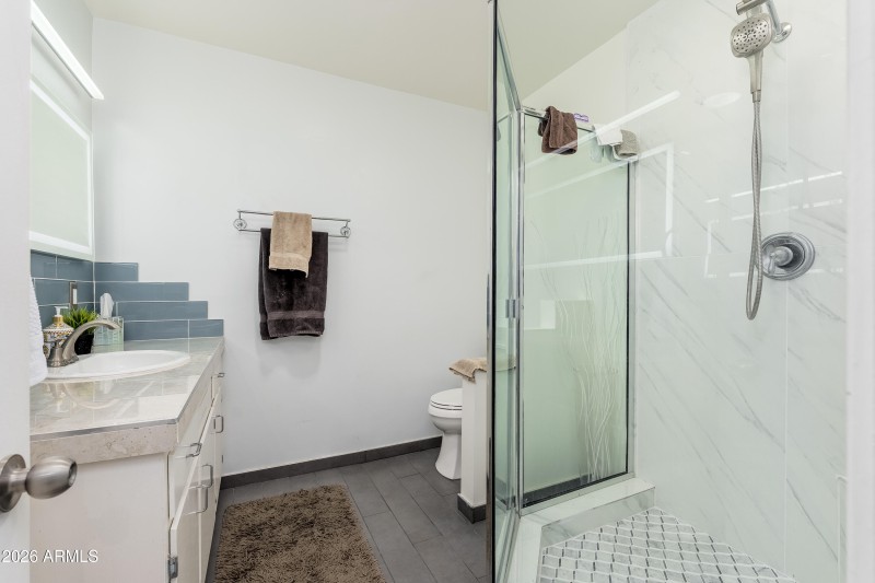 6830 E Paradise Pkwy - 20