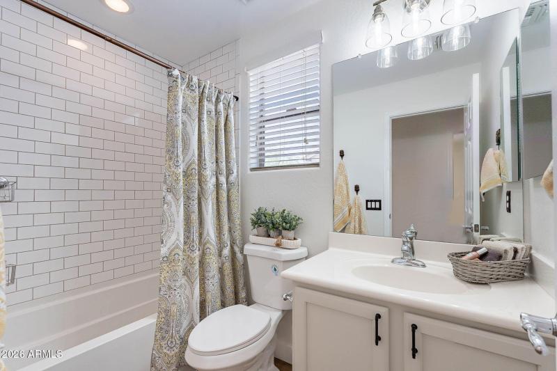 2nd Floor Guest Bath