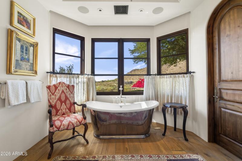 043_Primary Bathroom