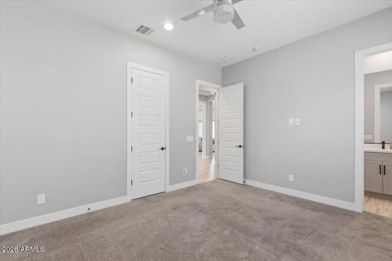 42-22836 E Via Las Brisas