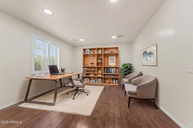 43-web-or-mls-DSC00839 virtually staged