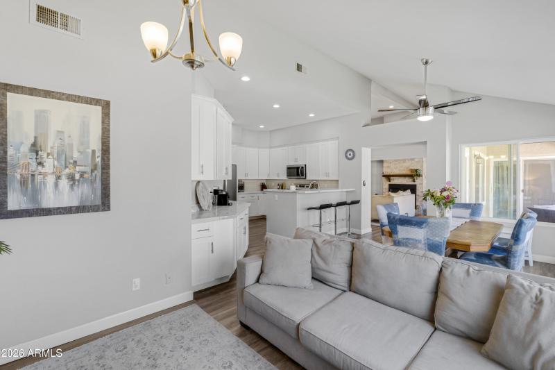 Family Room, Breakfast Nook