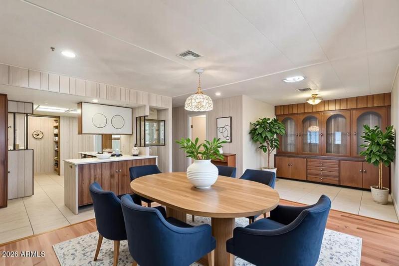 virtually staged dining room