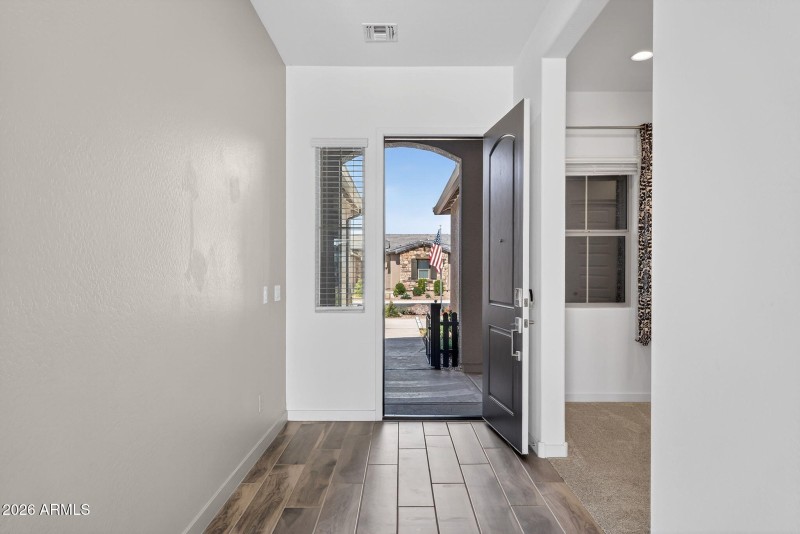 5-web-or-mls-052E Terrel St