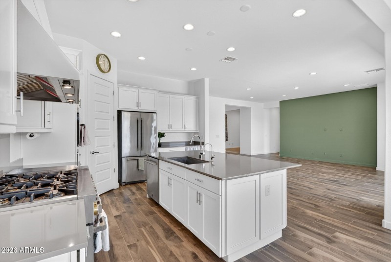 15-web-or-mls-070E Terrel St