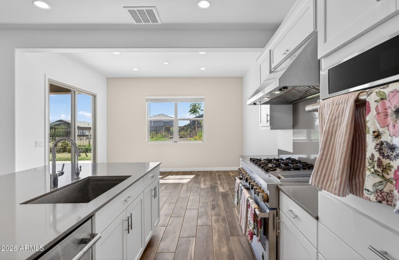 17-web-or-mls-072E Terrel St