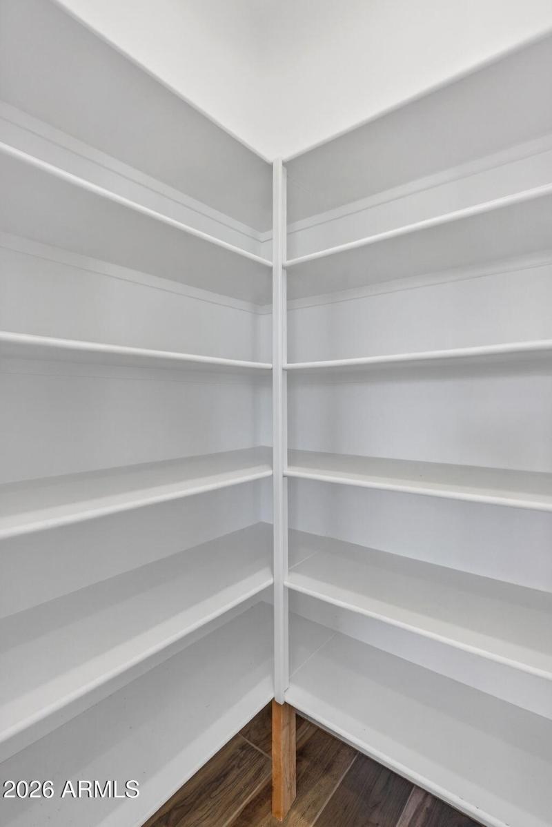 19-web-or-mls-073E Terrel St