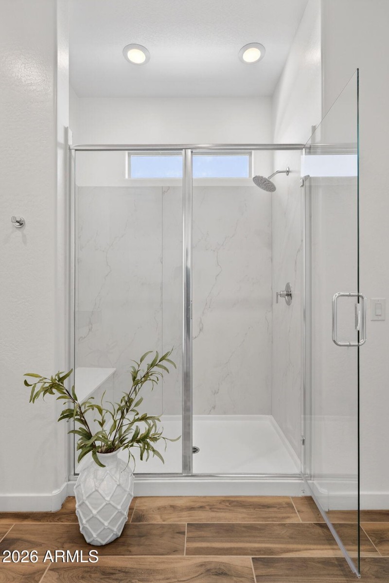 39-web-or-mls-049E Terrel St