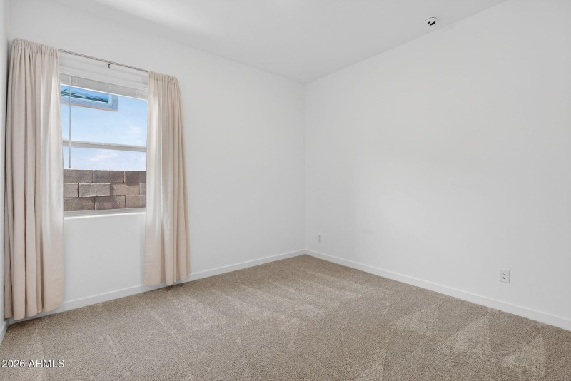 43-web-or-mls-032E Terrel St