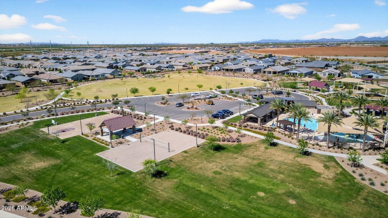 89-web-or-mls-028E Terrel St