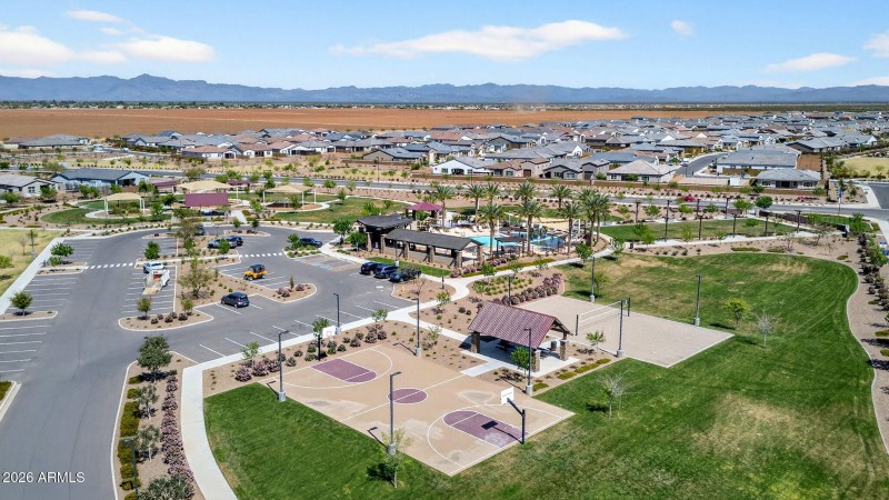 90-web-or-mls-029E Terrel St