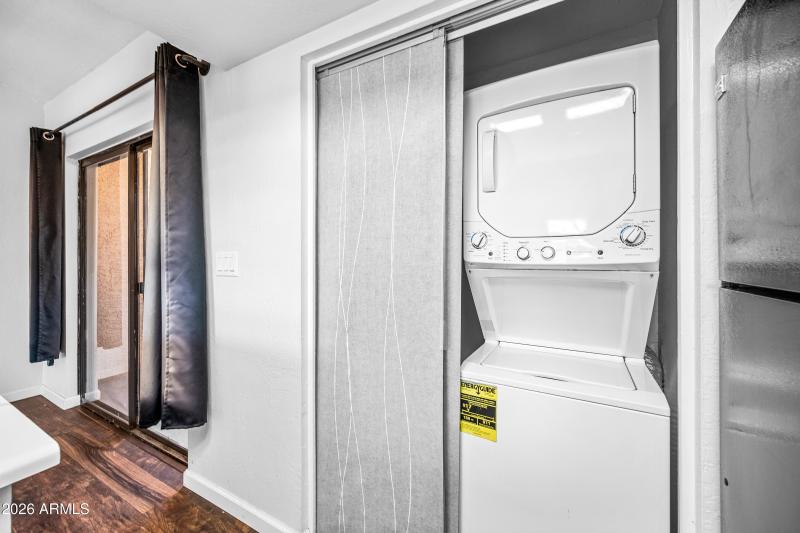 19-5146EOS204-ocupix-