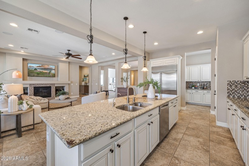 S Jacqueline Way (35)