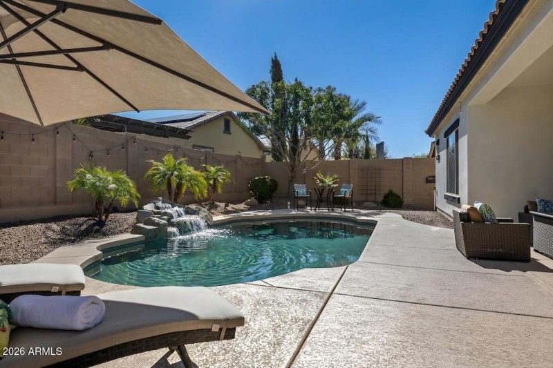 S Jacqueline Way (66)